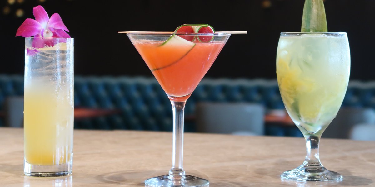 Shake up your day with our Non-Alcoholic Signature Shaken Sodas lineup:

🥒Raspberry Cucu-Cooler for a cool cucumber twist

🥭Mango Fizz Soda for a tropical escape

🍍Pineapple Ginger Ale for a zesty kick!

#experienceperrys #perryssteakhouse #finedining #steakhouse #bar79