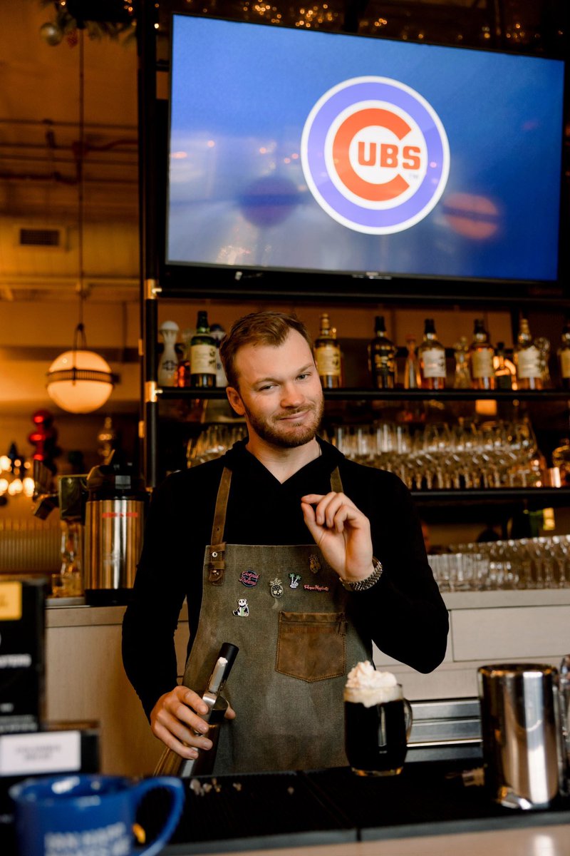🚨 Tickets are LIVE for our Brunch Meet and Greet with @ihapp_1 at @hotelzachary! 🍔 The menu is 💯 and even includes espresso martini samples ⚾️ Come for food and autographs, stay for 6:15 pm game at Wrigley ➡️ Get tickets here: connectroasters.com/products/conne…