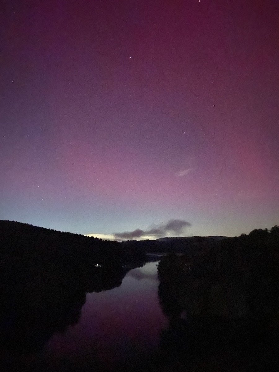 Pics from last weekend's northern lights above Lake McDonough and Barkhamsted Reservoir!