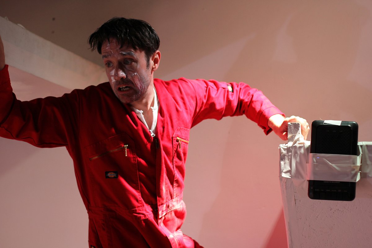 VolcanoUK's tweet image. This week Thu - Sat in #TheShapeofThingstoCome! Christopher Elson in THIS MUSEUM IS A SPACESHIP.
 
Utopia! Russian philosophers! Interplanetary travel!

Book here: cutt.ly/cosmists