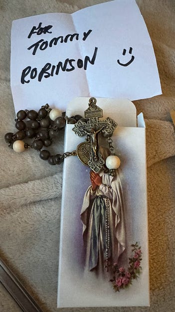 'Here are a few nice rosaries I have been sent. One was for Dan Wootton and another for Tommy Robinson. If rosaries can be used to bring people back into the faith, I see that as a win-win' Why pray the rosary? - by @calvinrobinson open.substack.com/pub/calvinrobi…