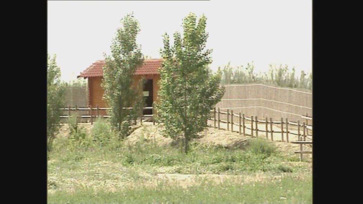 ¿Te acuerdas? 🤔

🚶‍♂️ El 16 de mayo de 2006 se ponía la primera piedra del Camino del Ebro, un sendero natural que pasa por siete comunidades desde su nacimiento en Cantabria hasta su delta en la provincia de Tarragona.

<a href="/CaminosNatural/">Caminos Naturales de España</a> #CaminosNaturales

cartv.es/previewlink/an…