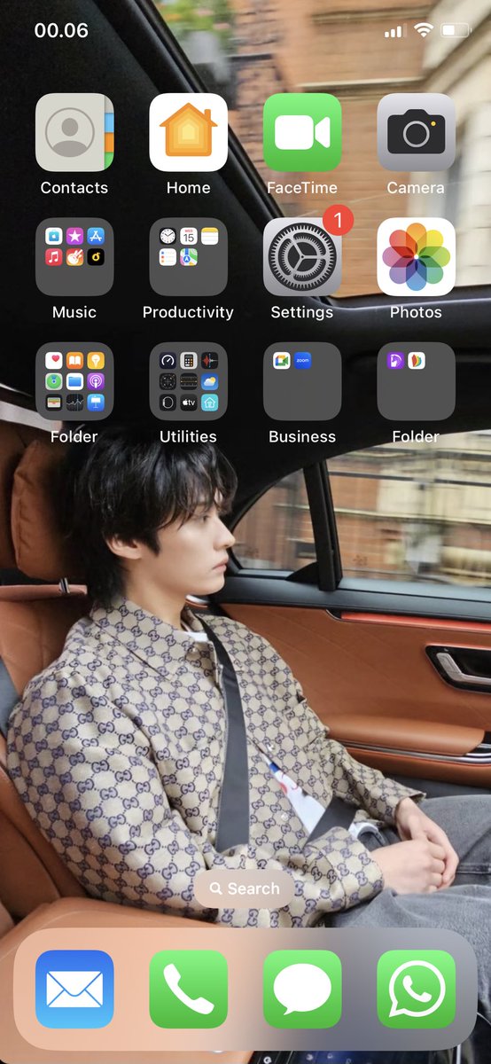 Been months and months that both my wallpapers were always Chan. Even when I had OT8 as one, the other was always Chan. But now, for the first time, they’re all Lee Know. Oh God, I surrendered…