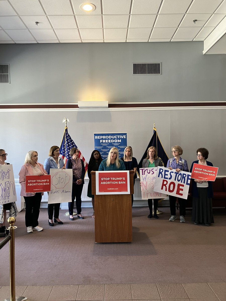 At this press conference, state Sen. @DonnaSoucy is slamming Donald Trump for his record of attacking reproductive health care including his support for criminalizing doctors, prosecuting women, and monitoring pregnancies. #NHPolitics