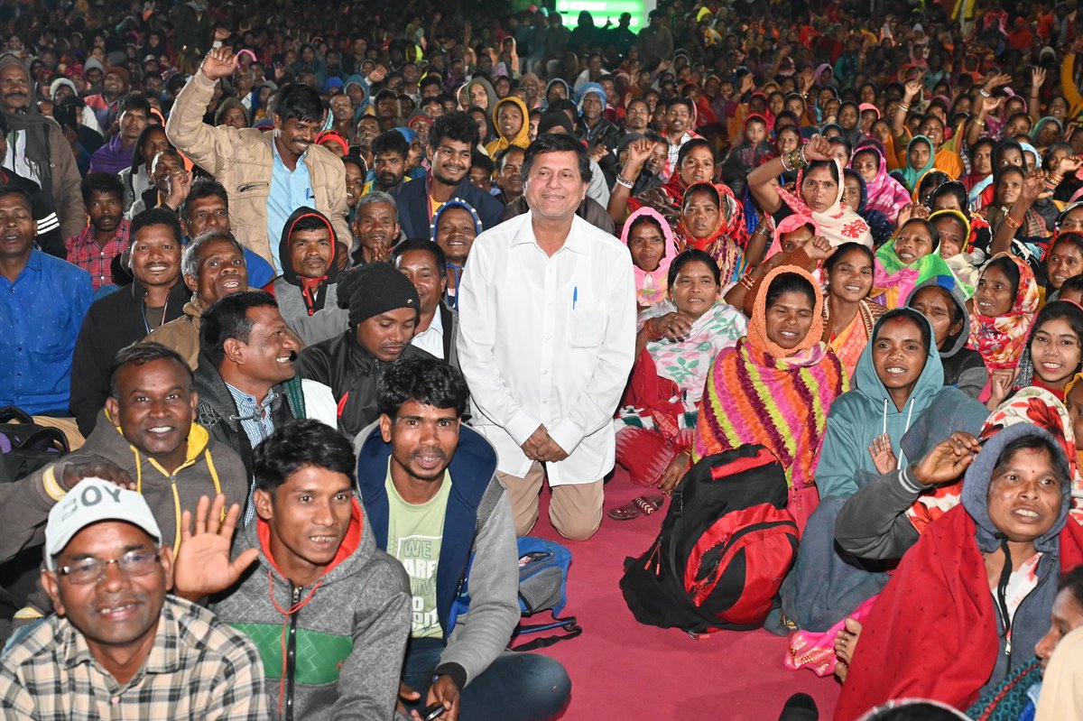 Surrounded by the warmth of my people, I feel energised and inspired to work even harder for our society. Their love and support are my true strength.