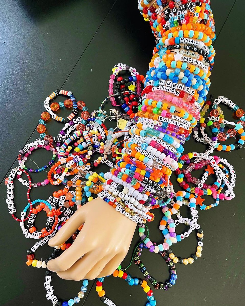 “I wasn’t sure what to do with all of these. But now that I’m home, I know exactly what to do:
Wear all of them at the exact same time.
Every day.
On my extremely real arm.
(Thanks, y’all!)” via idkhow on IG