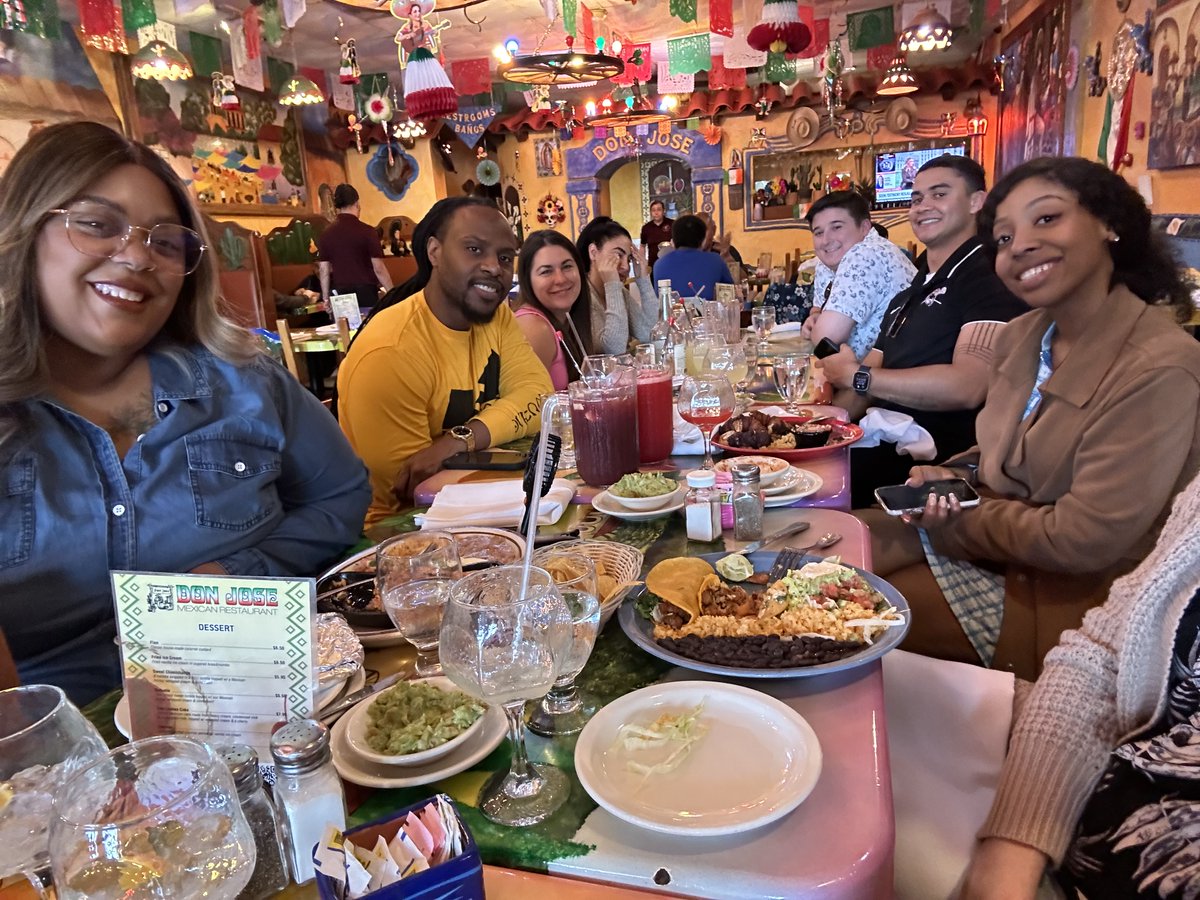 🍔🌮 Integrity partners across the country are celebrating their compliance training success with a Street Food Team Huddle! Every course completed sharpens our commitment to serve with integrity. Check out our highlights! 🥳 

#SpringTraining2024 #ComplianceTraining #TeamHuddle