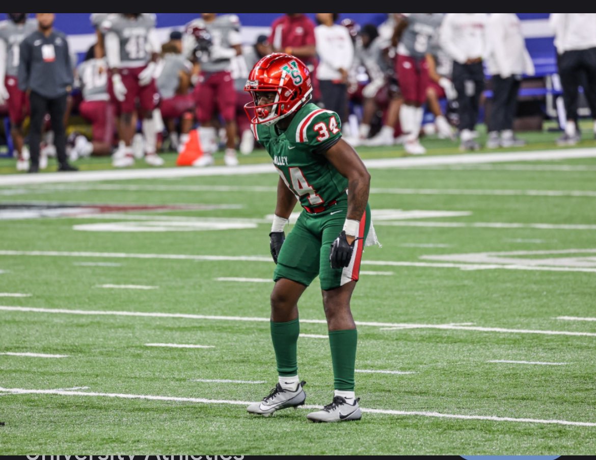 #AGTG after a great conversation with @coach_jaygaff i am blessed to receive my first d1 offer from Mississippi Valley State!