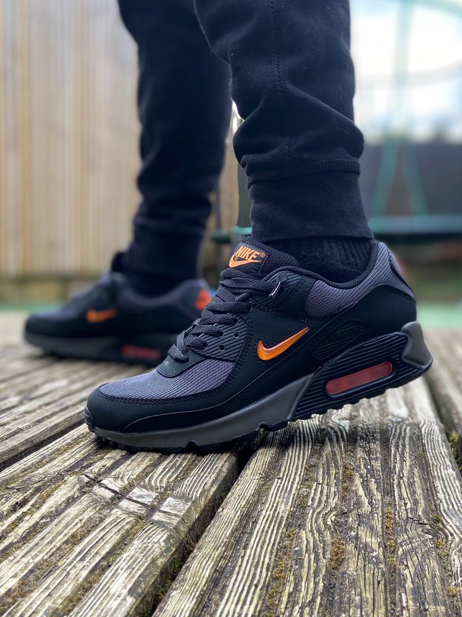 #KOTD - Air  Max 90 Jewel SAFETY ORANGE 🍊 ON FEET today I’m proper in love with these! #airmax90 #AirMax90s #airmaxGang #sneakerhead #sneakers #sneakeraddict #SneakerScouts #sneakerwars #sneakercollection #SNKRS #snkrsliveheatingup #SNKRSKickCheck #yoursneakersaredope