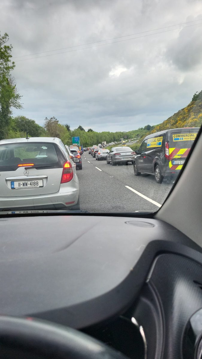 Polito_loco's tweet photo. After 2 hrs of waiting I got past the crash site at #Rathnew #CoWicklow 

N11 is closed before exit 15 and forcing traffic on to the back routes. N11 is at a standstill! #traffic https://t.co/bttXHscVc6