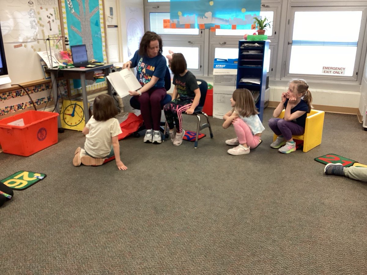 Yay for guest readers! We had a blast laughing and listening!#DEARWeek