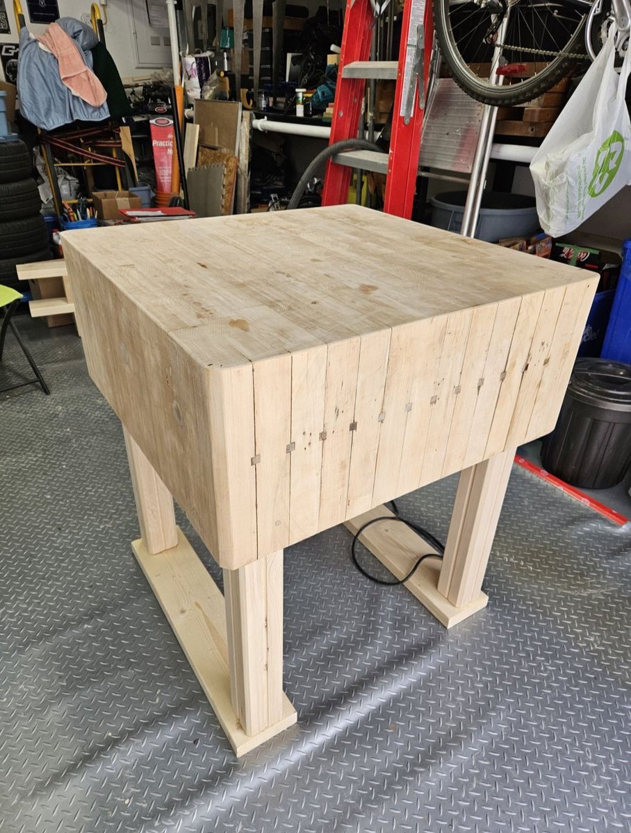 smitty_mark's tweet image. Well....#theBeast is done. 🎉

New legs, top leveled, holes filled, stripped &amp;amp; sanded, re-stained 3 times, and finally 2 top coats.

Time to let the finish harden while I get the next project going before taking them both back to their owner.

#butcherblock