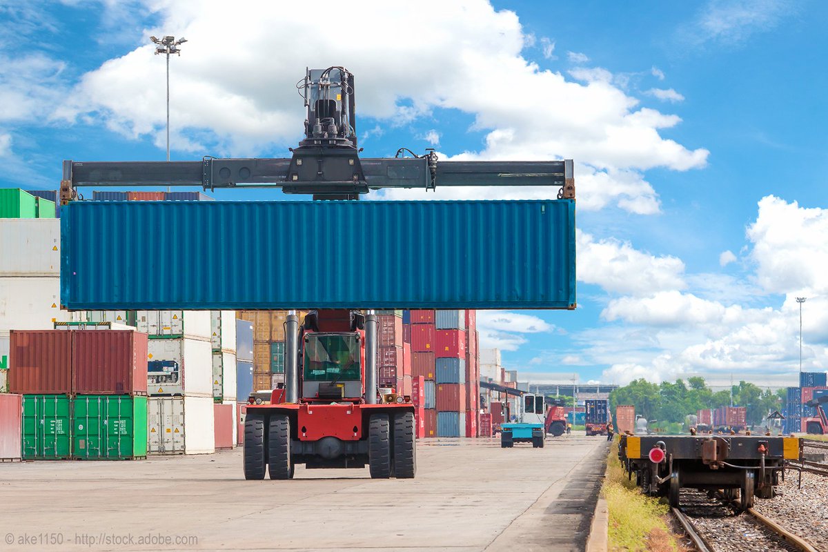 Need to move a #Freight container? Consider this post a friend who'll help you move! BTS leads the @USDOT interagency working group on the impacts of Transportation on global #SupplyChains. Here are the recent stats impacting #Commerce and the #Economy. bts.gov/freight-indica…