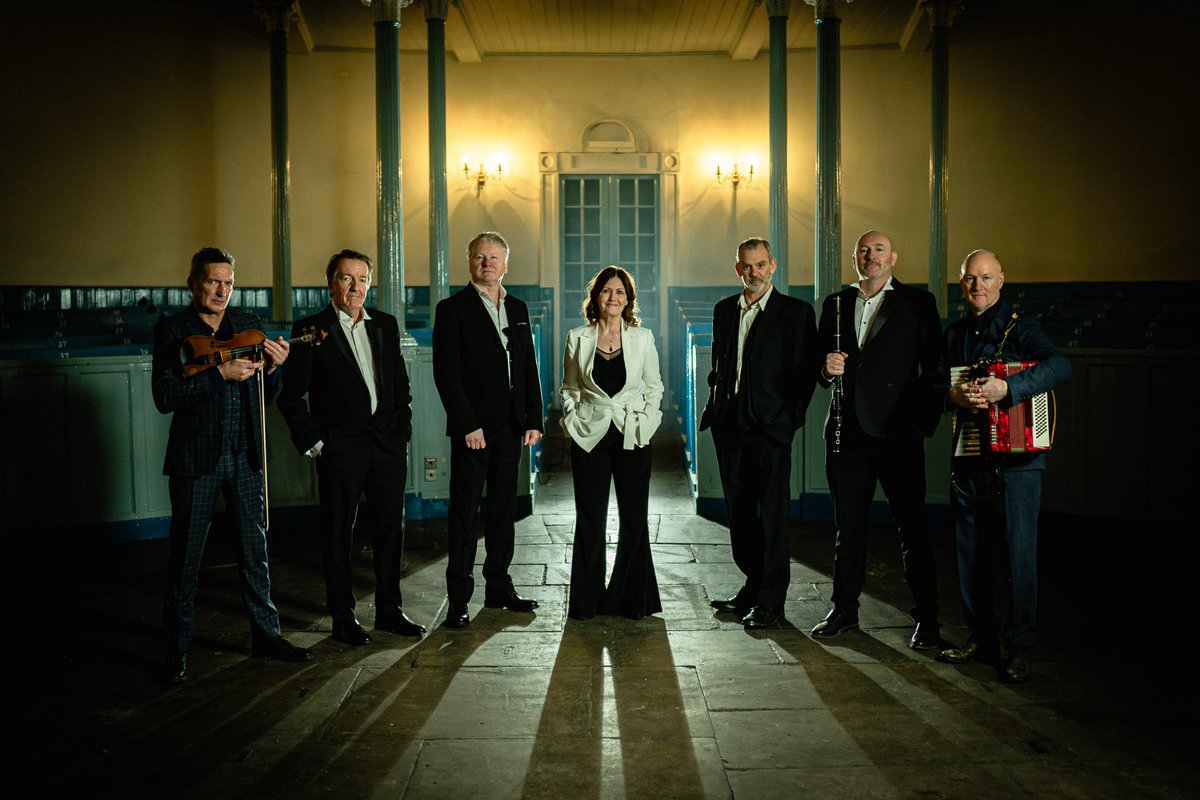 Union Chapel London (@unionchapeluk) on Twitter photo New Show 🎵 CAPERCAILLIE | Fri 15 Nov
Trailblazers of Celtic & Gaelic music celebrate 40 years with live show + new album 'Reloved' of symphonic, hypnotic groove infused instrumentals & epic ballads.
⏰ Tickets on sale 20 May 10am at unionchapel.org.uk/venue/whats-on…
<a href="/CapersOfficial/">Capercaillie</a> New Show 🎵 CAPERCAILLIE | Fri 15 Nov
Trailblazers of Celtic & Gaelic music celebrate 40 years with live show + new album 'Reloved' of symphonic, hypnotic groove infused instrumentals & epic ballads.
⏰ Tickets on sale 20 May 10am at unionchapel.org.uk/venue/whats-on…
<a href="/CapersOfficial/">Capercaillie</a>