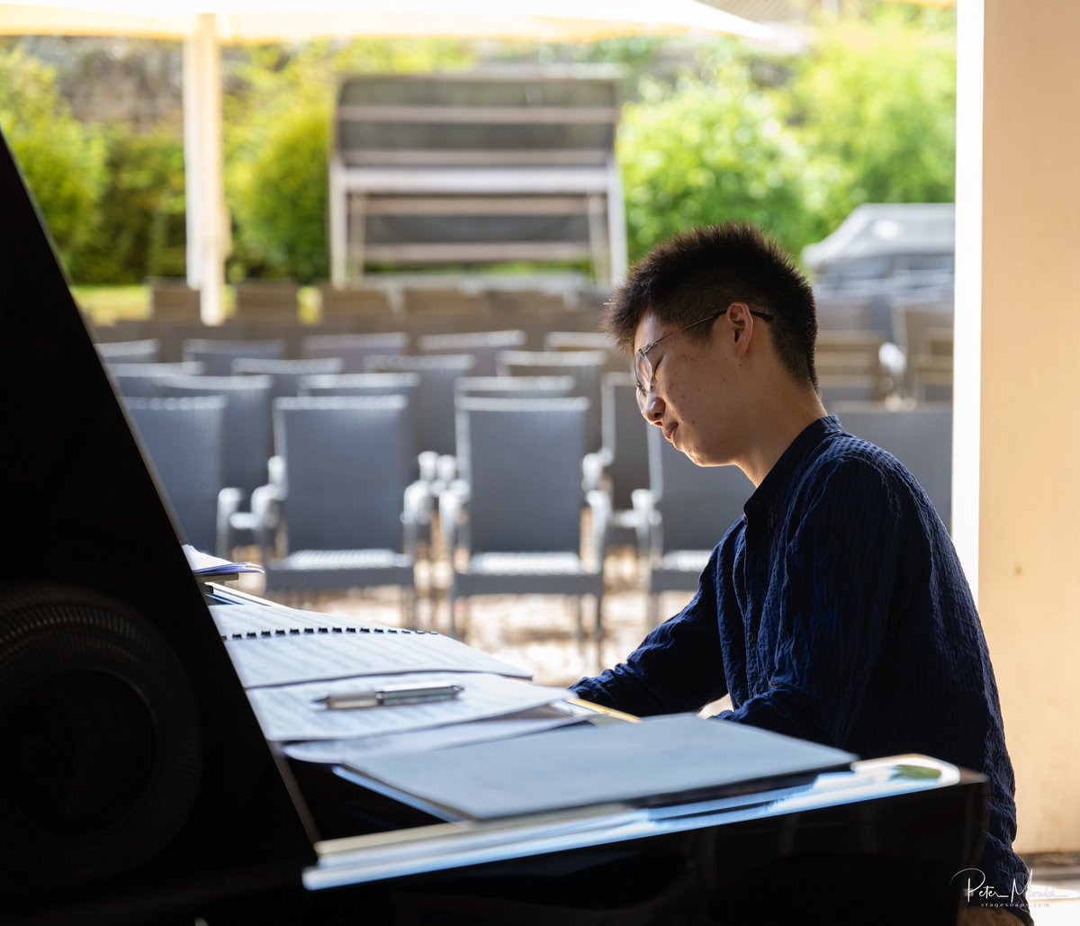 HastingsPiano's tweet image. Our 2022 winner, the brilliant Shunta Morimoto from Japan is performing in East Sussex next week ✨

22nd May 1pm @brightfest 
24th May 7:30pm @KinoTeatrArts 

Follow our website link in bio for tickets!