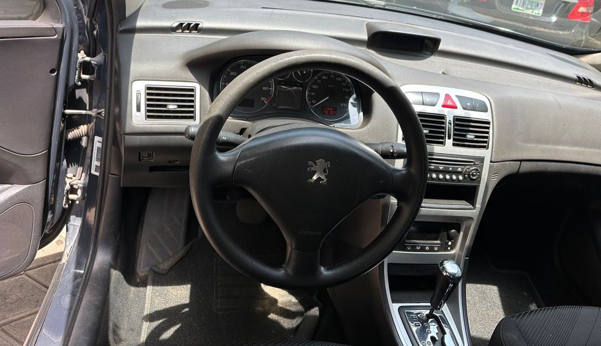 Automall_ng's tweet image. Extremely clean Peugeot 307 
Price:3m
Location: Abuja 
#Dollar #Naira #simfubara #area1 #zamfara #NYSC 
@__yellows @aisha_yaGuda @el_uthmaan @moderate_ustaz @___Bils @chandni_lish @saamaccido_ @Mvnaaa___ @hayateey1 @RahmahMlm Retweet pls🙏 @_hafsat_paki @the_scholar1