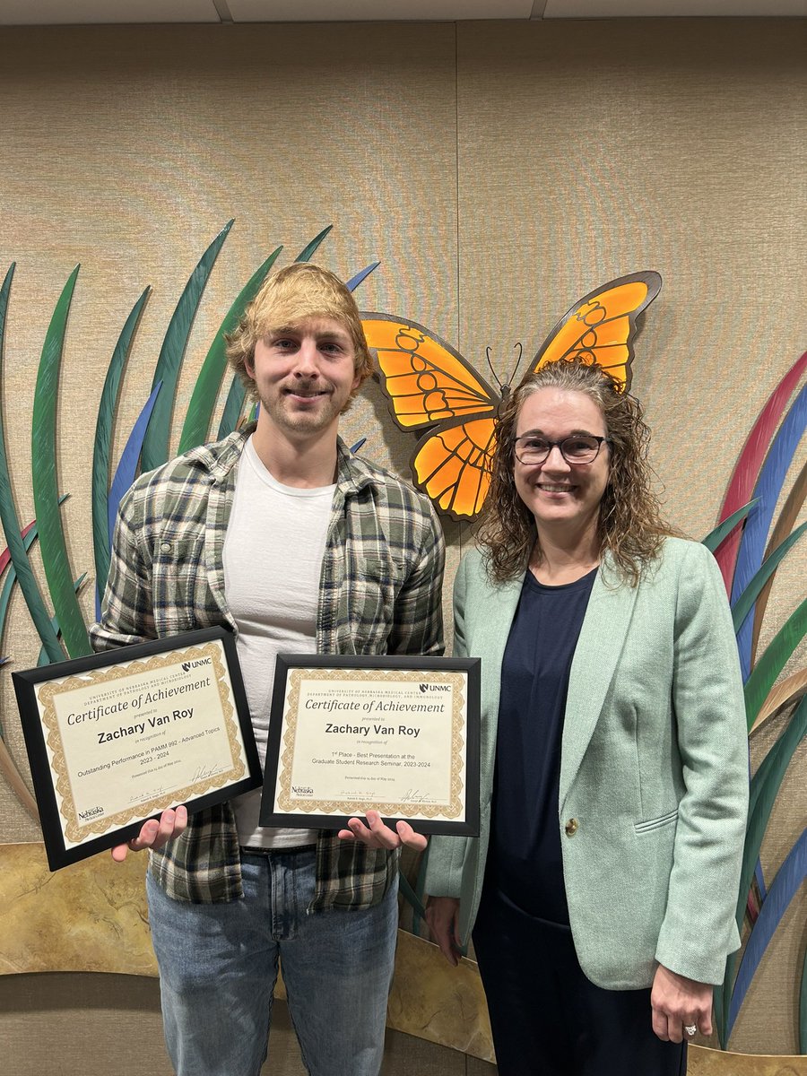 Proud of my outstanding graduate student Zach Van Roy @ZachVanRoy who received 2 awards today: 1st place graduate student seminar presentation and top performance in immunology advanced topics! #ProudPI @UNMC_PathMicro @UNMC_mdphd
