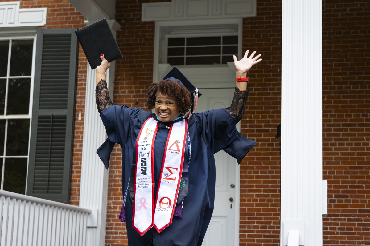 #DrewU's Caspersen School of Graduate Studies celebrated graduates with the 2024 Commencement on Friday, May 10. <a href="/DrewUniversity/">Drew University</a> 

drew.edu/2024/05/12/dre…