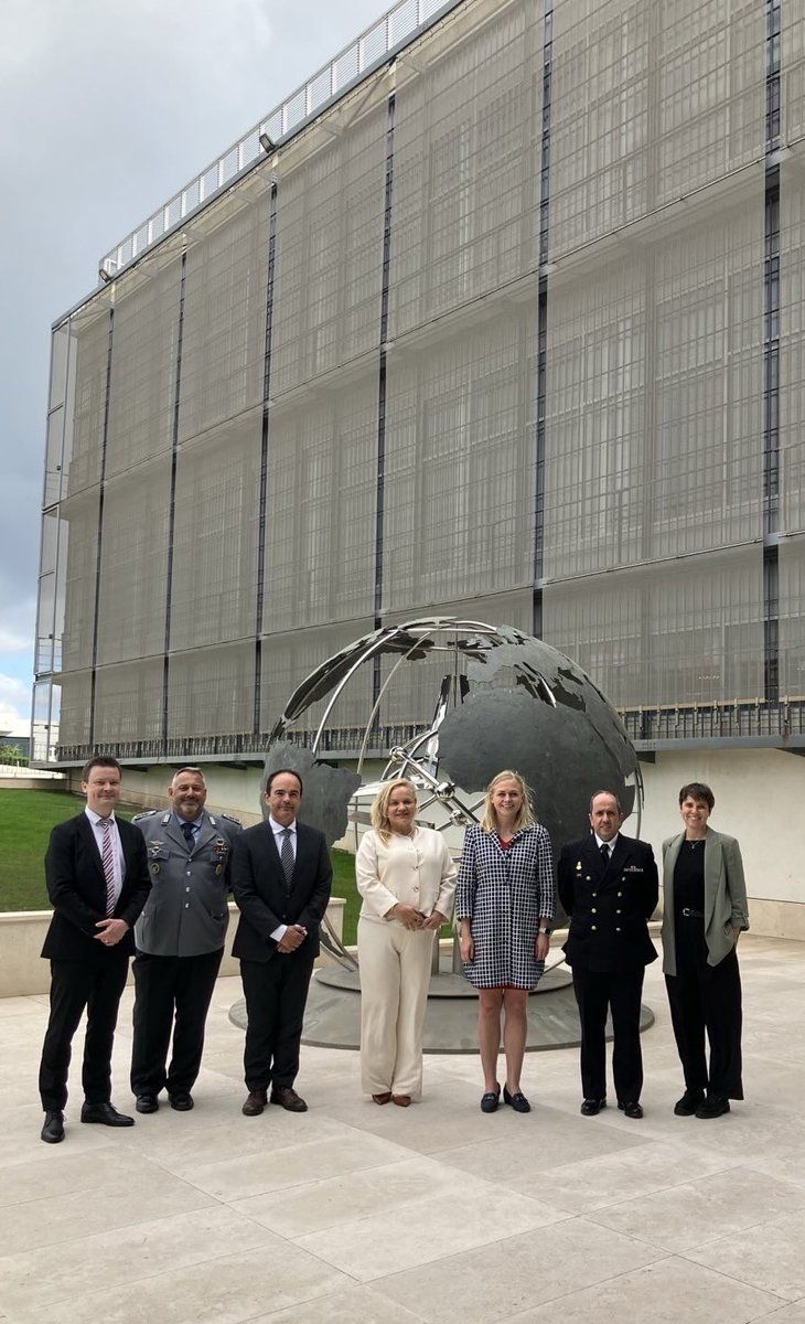 A very good - albeit windy - start to my visit in Portugal. Impressed by the excellent work of the Nato Communications and Information Agency as well as the Nato Naval Striking and Support Forces. Proud to be an Ally. #WeAreNATO