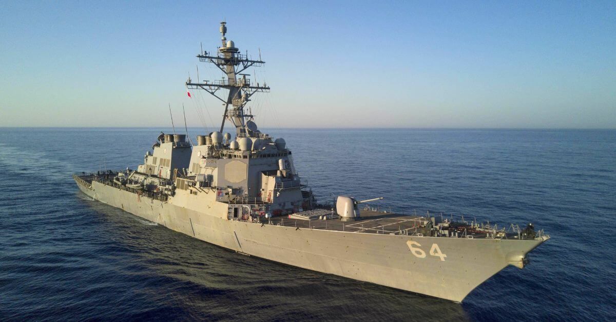 USS Carney has returned home following a historic mission in the Middle East.

Check out this article 👉marineinsight.com/shipping-news/… 

#USNavy #USSCarney #Maritime #MarineInsight #Merchantnavy #Merchantmarine #MerchantnavyShips