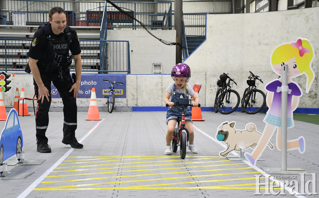Lethbridge Sport Council’s Sport Fest not only was for sport organization to gain exposure in the community, but also for attendees to try activities on Saturday at Servus Sports Centre. #yql #Lethbridge lethbridgeherald.com/news/lethbridg…