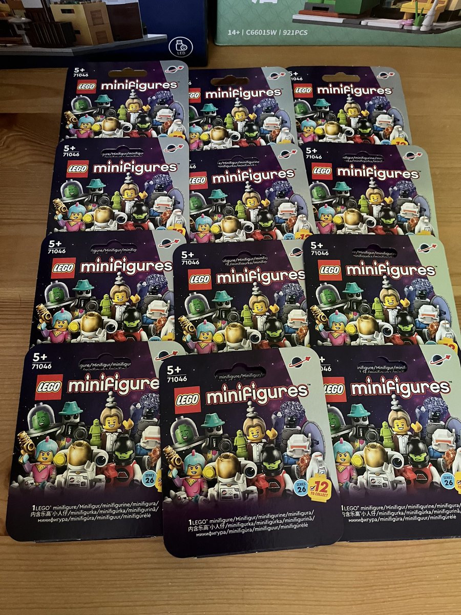 kociu91's tweet image. Dobra, zgadł tylko @ArekAlb 
To jest cała kolekcja minifigurek z tegorocznej serii #LegoSpace #set71046 

Czy @michal_osinski szanuje?:)

#LEGO #LEGOFAN #Legomaniac #Legominifigures