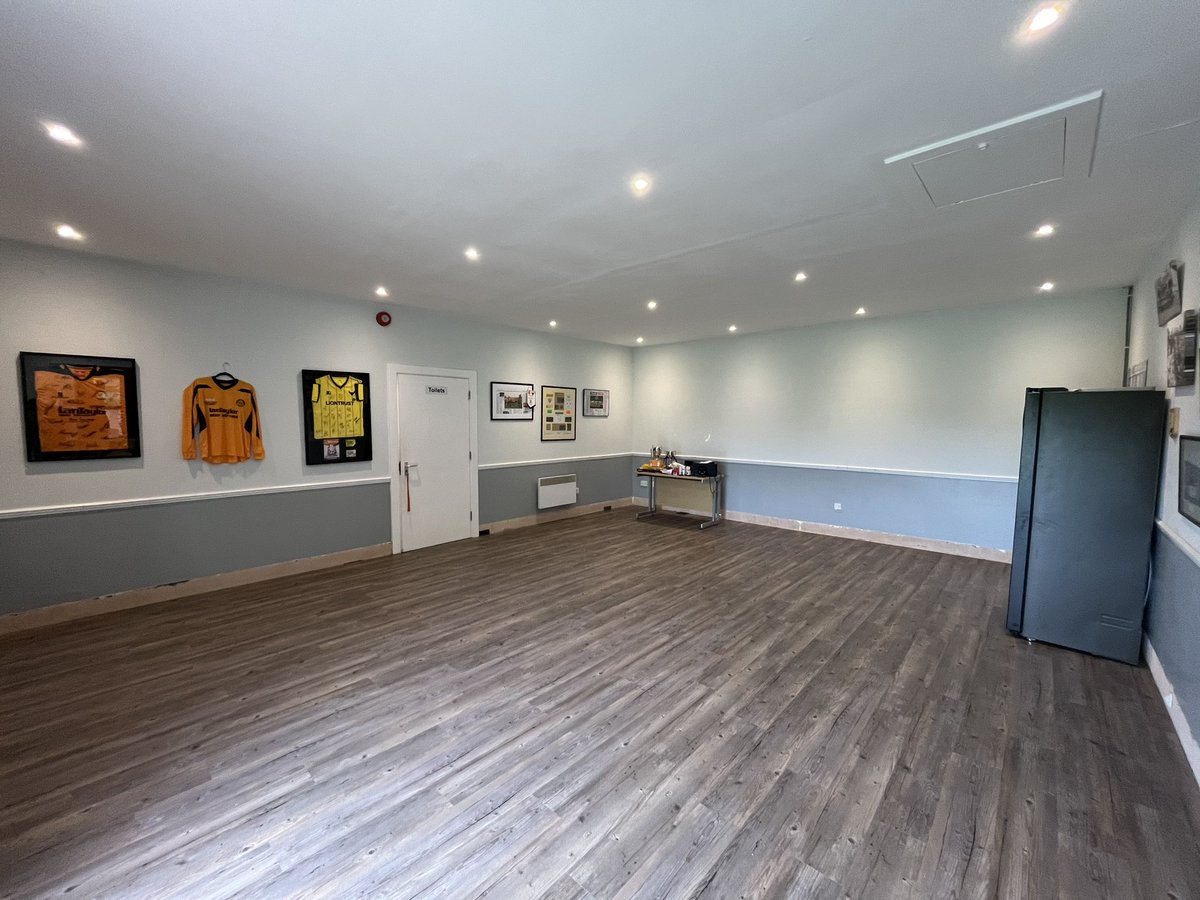 𝗧𝗛𝗔𝗡𝗞 𝗬𝗢𝗨 @Simplefloorsuk! 🤩 We can’t thank Simple Floors enough for transforming our bar, The @VenueMerstham and our Boardroom. What an incredible job they have done! Check out their website. 🔗 simplefloors.co.uk #WeAreMerstham 🧡🖤