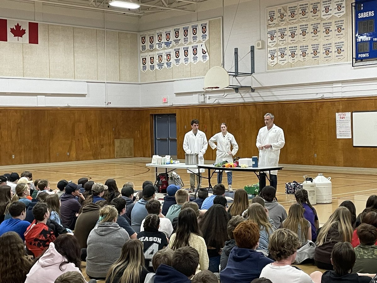 WH Middle School tweet media