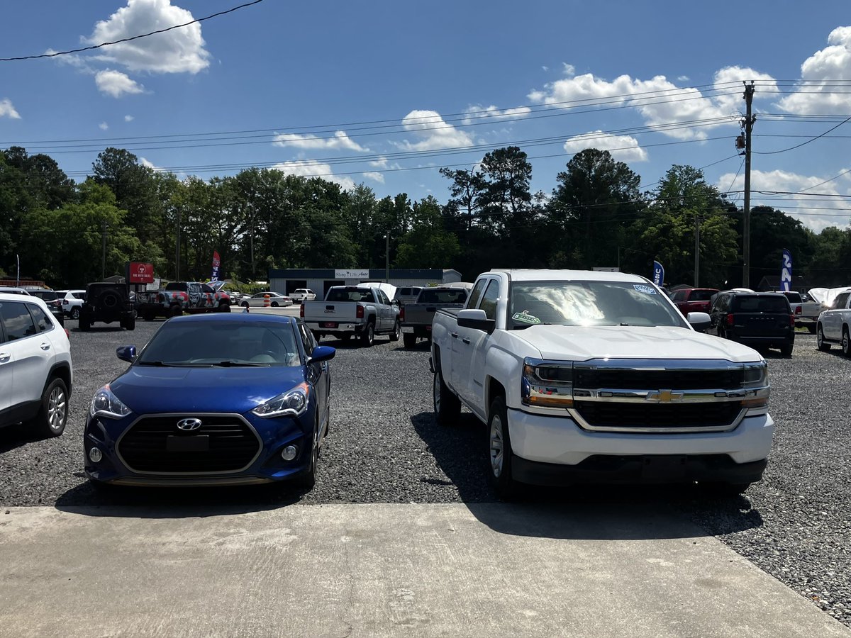 BleuWulf2004's tweet photo. Car: *keeps breaking*
Me: *replaces with truck*
Truck, 3 weeks later *breaks* https://t.co/LyTfmaeYM4