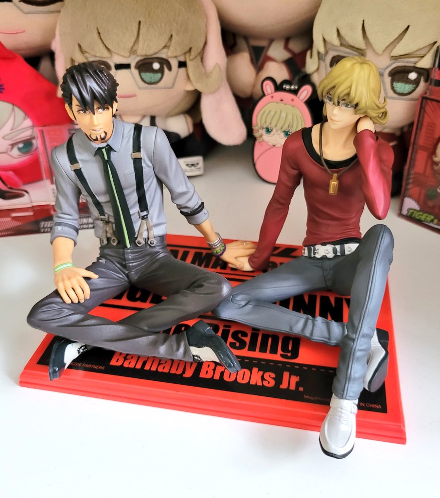 LAZY0ULIE's tweet image. positioned as god intended