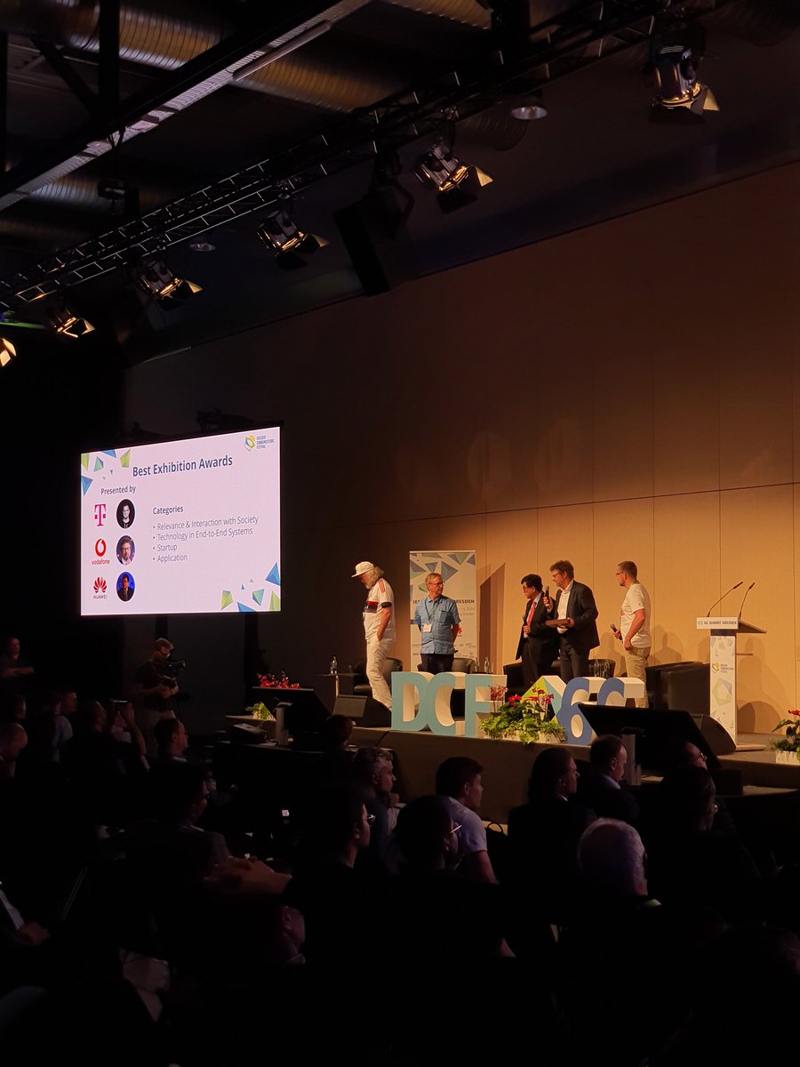 5G Lab Germany (@5g_lab) on Twitter photo 🌟 Exciting news from #6GSummit Dresden 2024! 🏅 Congrats to DymoBat, <a href="/FraunhoferHHI/">Fraunhofer HHI</a>, <a href="/AllbeSmart/">allbesmart</a>, and <a href="/landnetz/">Landnetz</a> for winning awards for the best booths, presented by our amazing sponsors <a href="/deutschetelekom/">Deutsche Telekom</a>, <a href="/vodafone_de/">Vodafone Deutschland</a> and <a href="/Huawei/">Huawei</a>. Innovation at its finest 😊 #TechExpo #6G 🌟 Exciting news from #6GSummit Dresden 2024! 🏅 Congrats to DymoBat, <a href="/FraunhoferHHI/">Fraunhofer HHI</a>, <a href="/AllbeSmart/">allbesmart</a>, and <a href="/landnetz/">Landnetz</a> for winning awards for the best booths, presented by our amazing sponsors <a href="/deutschetelekom/">Deutsche Telekom</a>, <a href="/vodafone_de/">Vodafone Deutschland</a> and <a href="/Huawei/">Huawei</a>. Innovation at its finest 😊 #TechExpo #6G