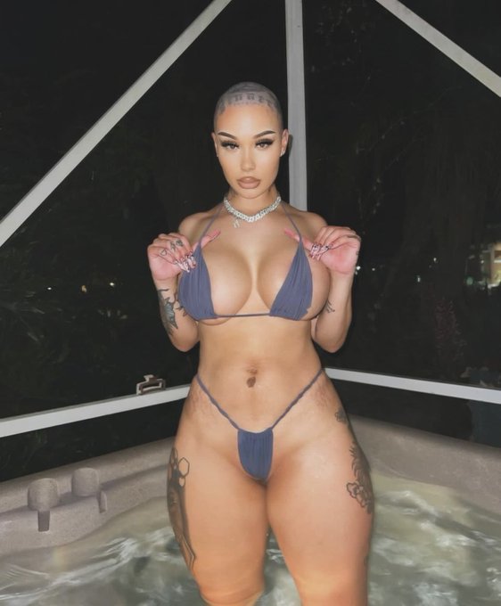 &ldquo;I found you                   &ldquo;I found you                                  on instagram&rdquo;          