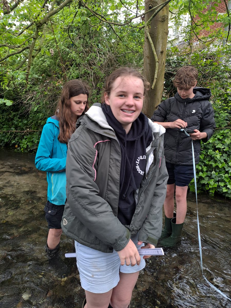 So many smiley faces, we ❤️ doing proper #Geography