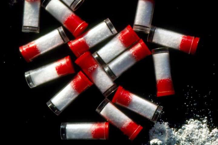 beefwhats4dinnr's tweet image. This old when crack was sold in capsules, called caps led to euphemisms “yeah I capped the 
nicca up” had a baby now the  kids say “That’s Cap”. #crackera