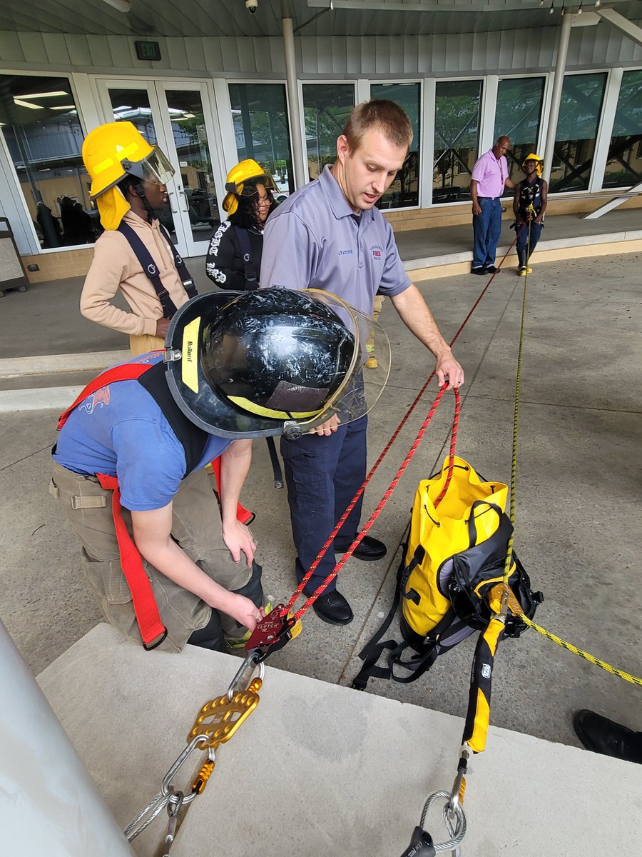 Huge thanks to <a href="/T_Town_Fire/">TuscaloosaFireRescue</a> for coming to our in-house field trip and showing our students how we use ropes for rappelling and letting our students use them as patients. <a href="/TCTATuscaloosa/">TCTA</a> <a href="/TCSBoardofEd/">T🍏S Board of Ed</a> <a href="/ALFireCollege/">Alabama Fire College</a> <a href="/MikeDaria/">Mike Daria</a> <a href="/egmackey/">Eric Mackey</a> <a href="/jimmyhull_CTE/">Jimmy Hull</a> <a href="/BranchJetta/">Jetta Branch</a> <a href="/SkillsUSA/">SkillsUSA</a>