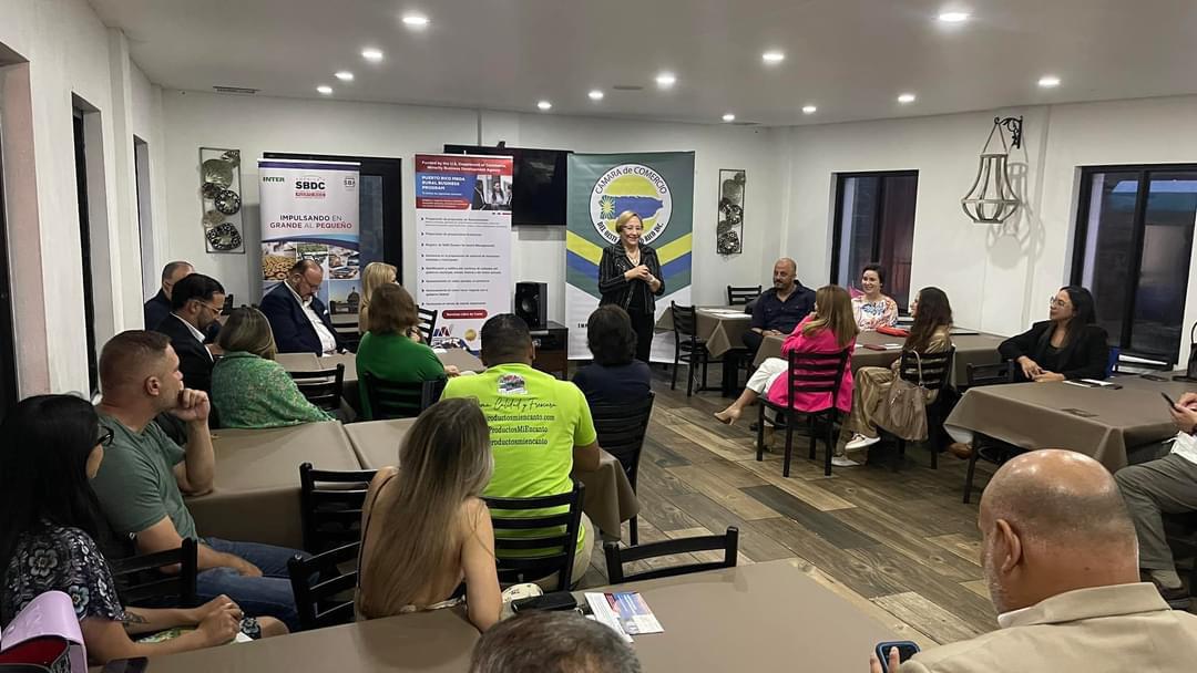 TeCpathstone's tweet image. La @camaraoeste de PR - Visita Tu Pueblo, en colaboración con @teCpathstone PR, entre otros colaboradores, estuvo llevando a cabo una orientación de apoyo empresarial e iniciación de nuevos miembros, llevando a los empresarios información sobre nuestros productos y servicios.