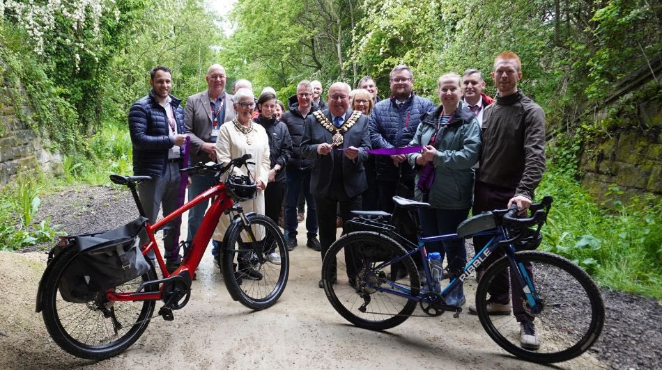 Well done and thank you to everyone involved in this new A61 walking and cycling route 👏 @BarnsleyCouncil Means a lot to me to come back to the town where I was born to open a path that will enable opportunity, activity, health and freedom.