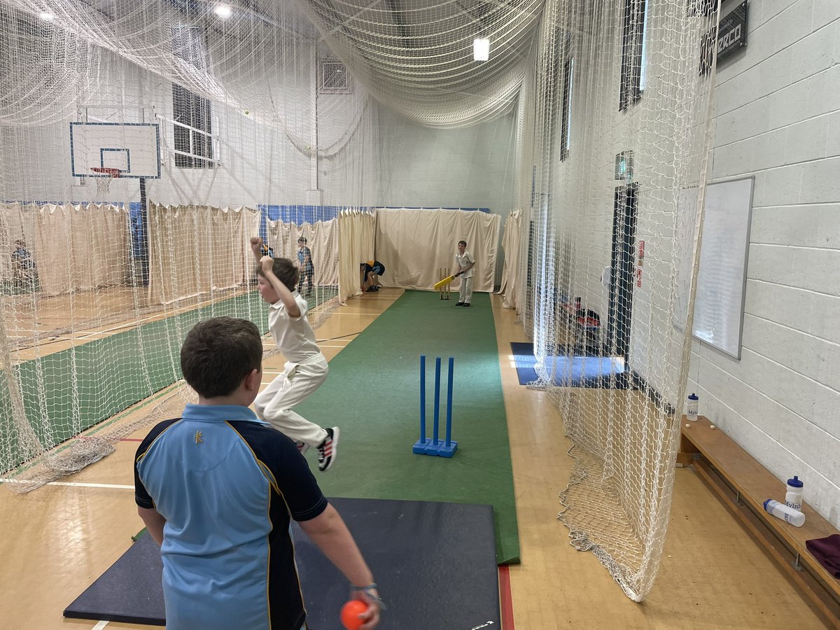 Good to see Prep 3 and 4 hard at work in the nets this afternoon. @MylnhurstNews