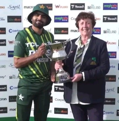 All smiles as Pakistan clinches the series 2-1 🏆

#IREvPAK
#BabarAzam𓃵 
#PakvsIRE