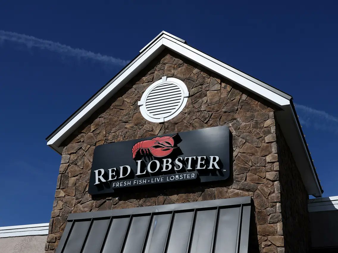 3 Red Lobster locations have abruptly closed in Georgia. The locations are Roswell, Athens and Dublin.