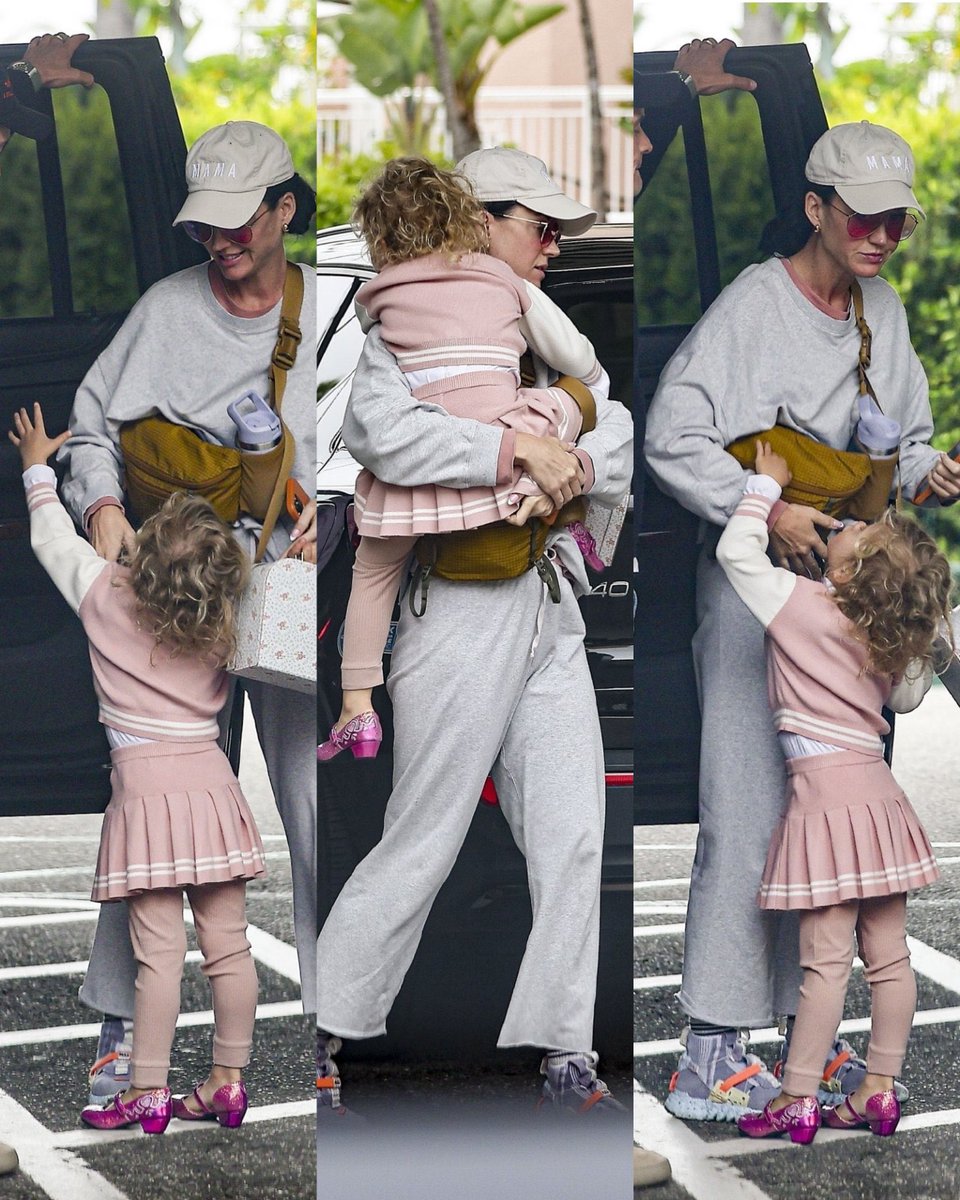 Katy Perry foi fotografada aproveitando o Dia das Mães, no último domingo, ao lado de sua filha Daisy Dove e Orlando Bloom 🫰🏻
