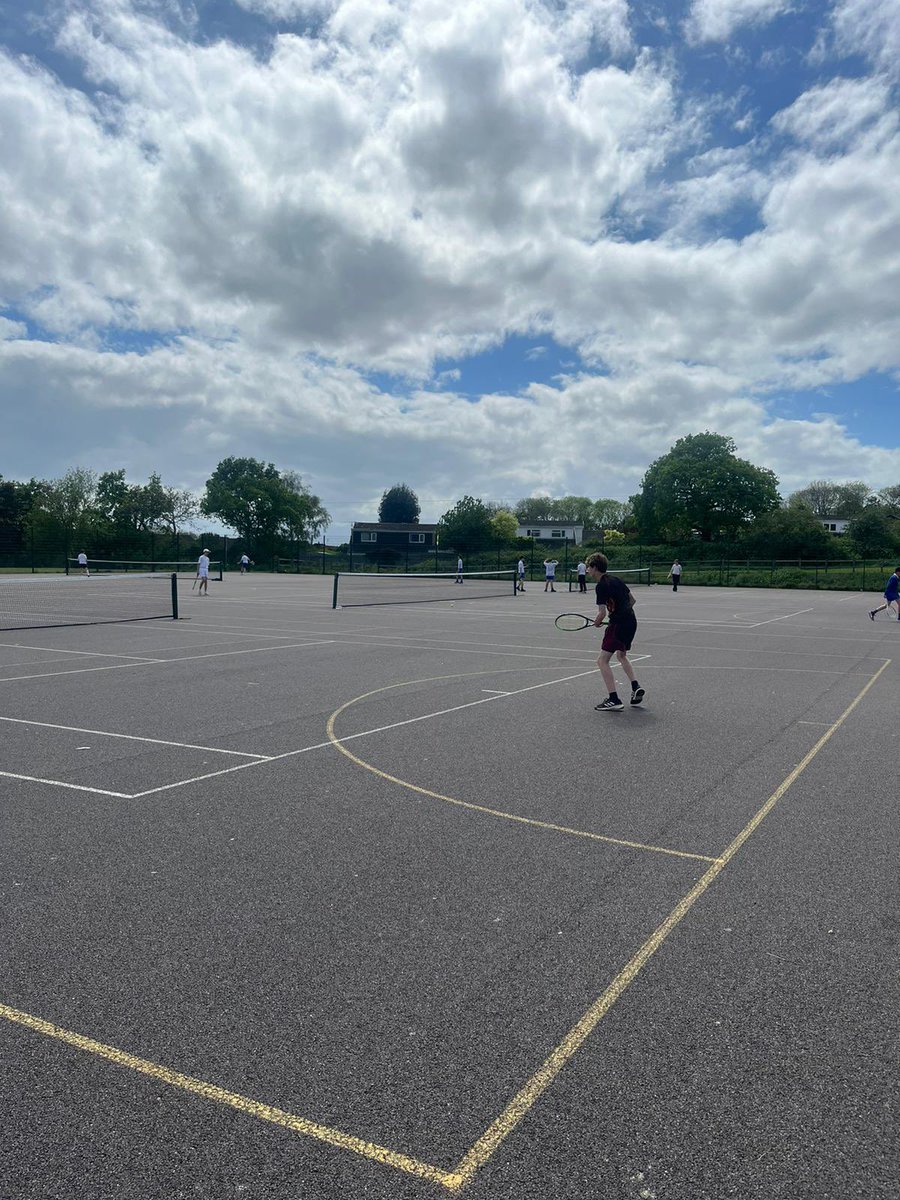 Some excellent tennis on show from the two Y9/10 boys squads in today’s Aegon league fixture. Thank you to @AddGorffYGBM for hosting #cslsport