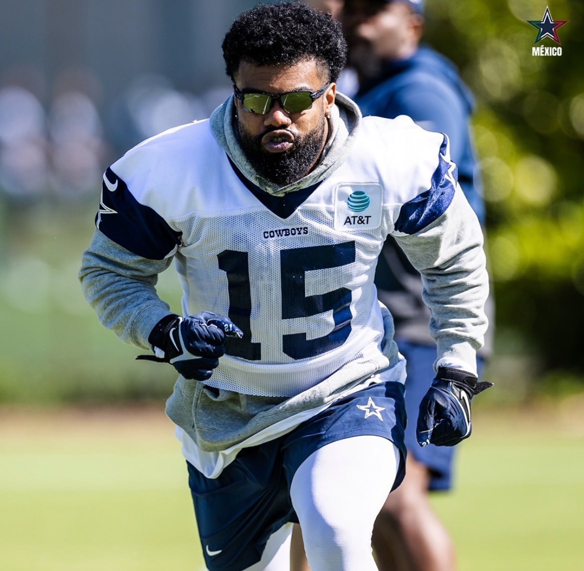Another storyline with the #Cowboys heading to Cleveland for Week 1 is @EzekielElliott returning to Ohio wearing the No. 15.

In that number, Elliott became the Buckeyes' 3rd All-Time leading rusher and helped bring home a National Championship to Ohio State.

#DallasCowboys
