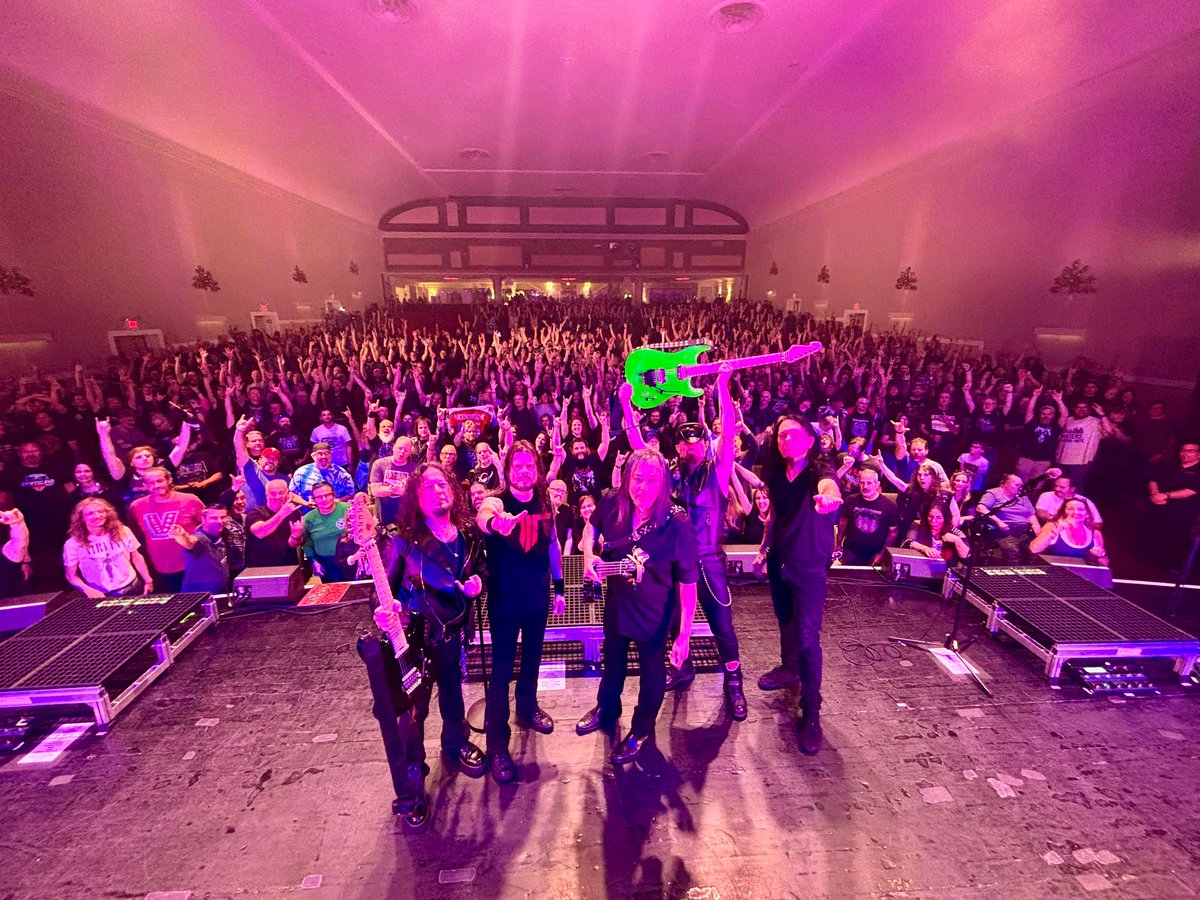 Thanks go out to The Keswick Theatre in Glenside PA and Rÿcher Nation - LOOK at you, what a great lookin' crowd 🤘 (photo: Craig Blackwell) 
#Queensryche #Pennsylvania