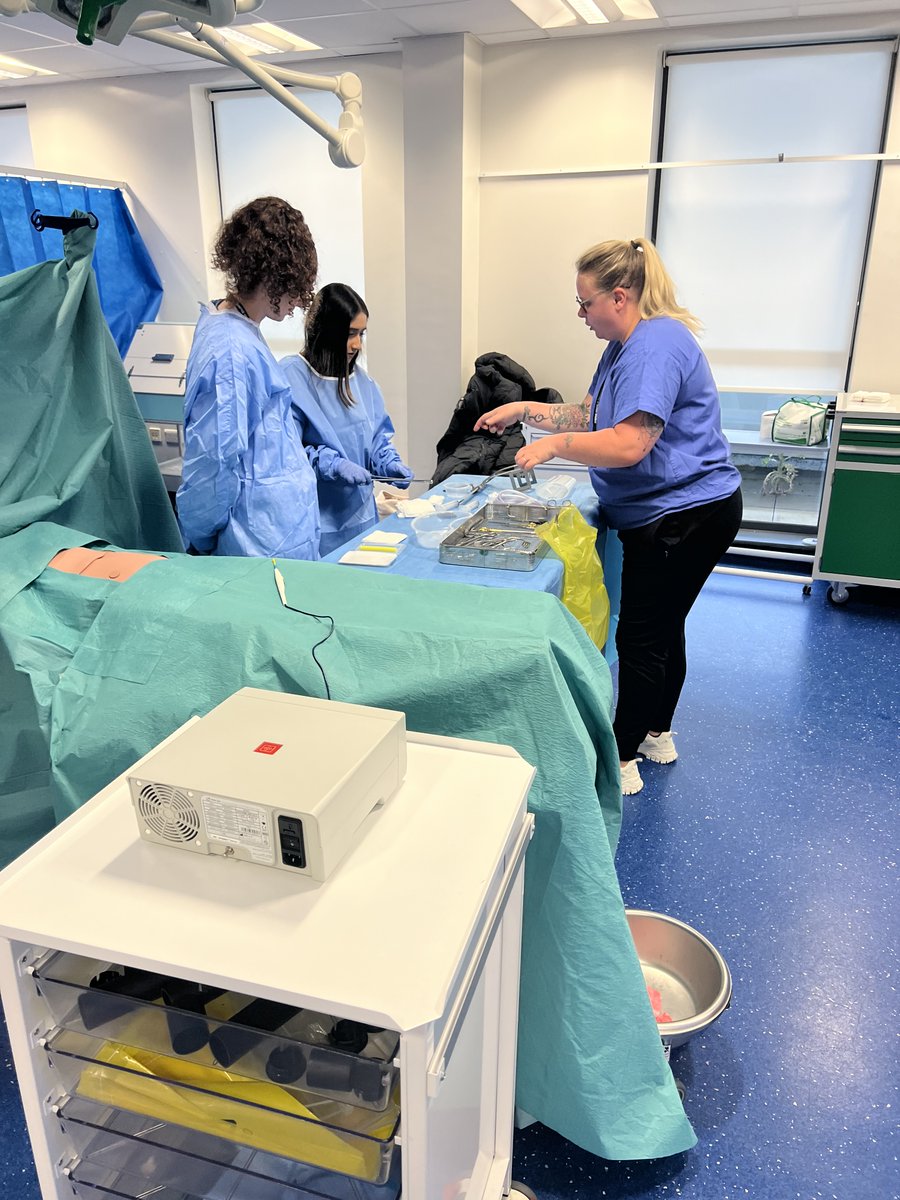 ODPBolton's tweet photo. #ODP day @BoltonUni Thank you to the ODP programme team, students and clinical colleagues for making our #ODPDay2024 activities such a success in demonstrating the role of the Operating Department Practitioner to local high school students. #ODPHiddenNoLonger #CODP @CollegeODP https://t.co/doqIFGNz4x