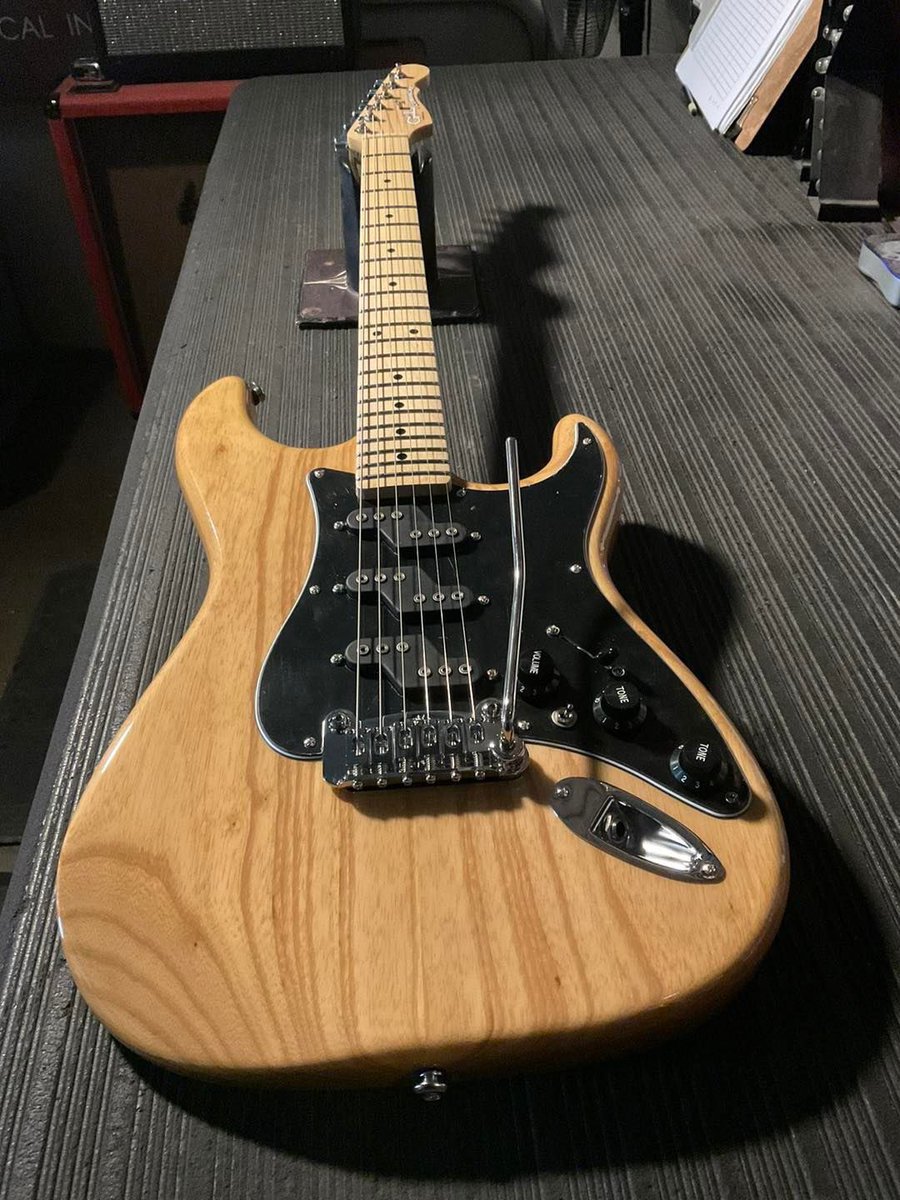 Fullerton Deluxe Comanche in Vintage Natural over swamp ash. Built for G&L Premier Dealer @SweetwaterSound. #glguitars #sweetwater