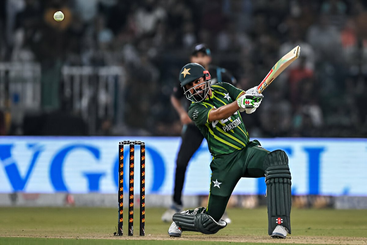 Babar Azam in T20Is since the start of 2023: Innings: 𝟏𝟔 Runs: 𝟔𝟎𝟎 Average: 𝟒𝟎.𝟎𝟎 Strike rate: 𝟏𝟒𝟑.𝟓𝟒 Fours: 𝟔𝟖 Sixes: 𝟏𝟖 Ladies and Gentlemen, THE BABAR 2.0 🌟 #BabarAzam | #BabarAzam𓃵