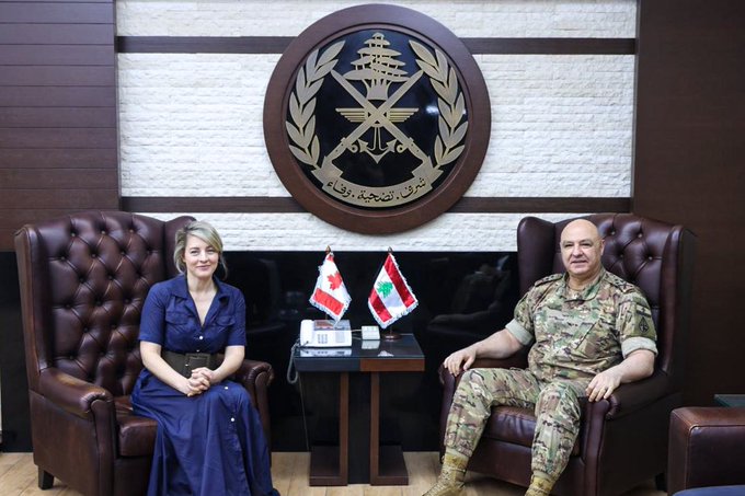 Today, Minister Joly met with General Joseph Aoun, Commander of the Lebanese Armed Forces. They discussed their shared concerns about the crisis in the Middle East, including the ongoing tensions along the Lebanon-Israel border.