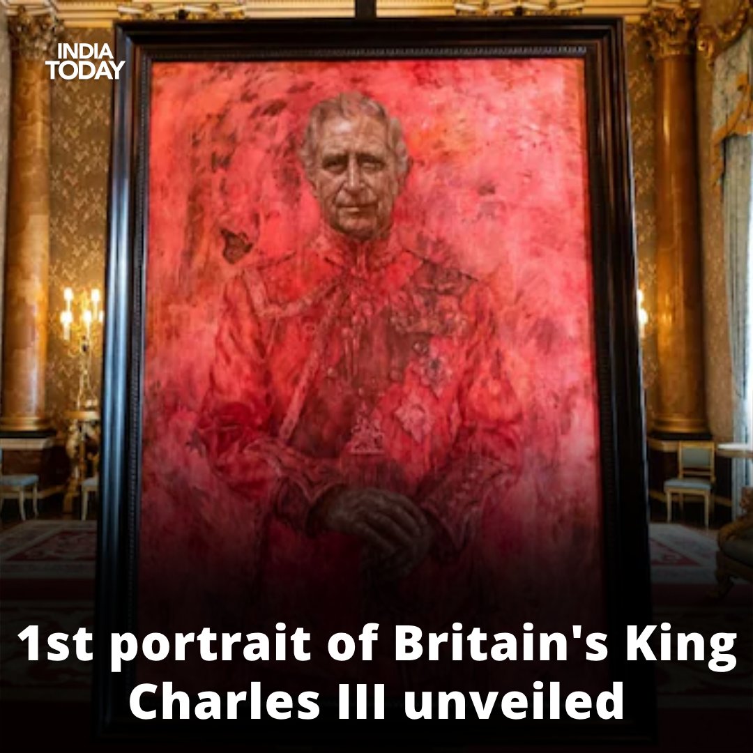 The first official portrait of British King Charles III, wearing the uniform of the Welsh Guards and featuring a symbolic butterfly, was unveiled at Buckingham Palace.

#Britain #KingCharlesIII #ITCard