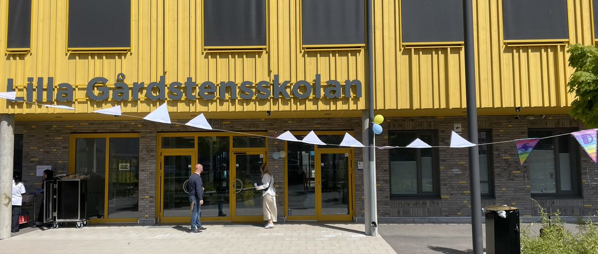 Idag har vi firat fritidshemmets dag🤩 #gårdsten #lillagårdstensskolan #angered #tillsammans #glädje #elev